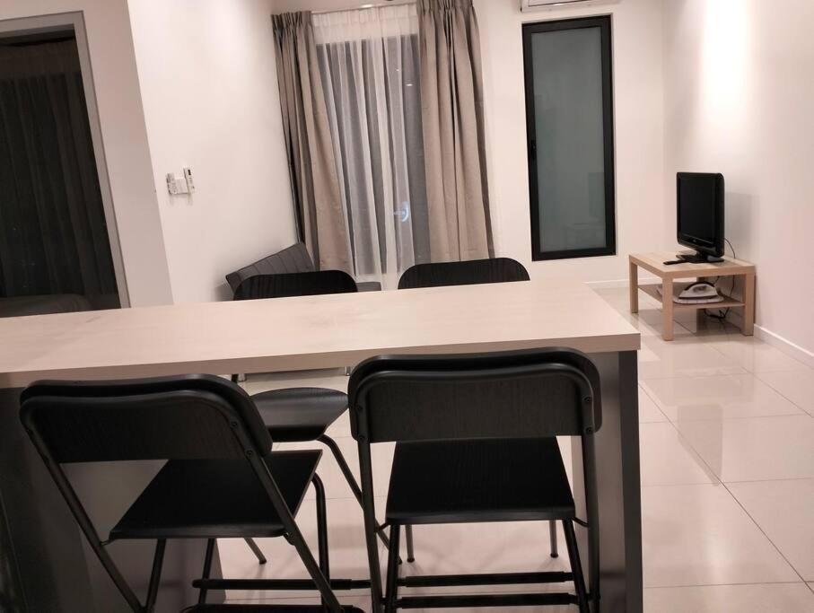 Highpark Suites Kelana Jaya By Kenangan Homes Petaling Jaya Luaran gambar